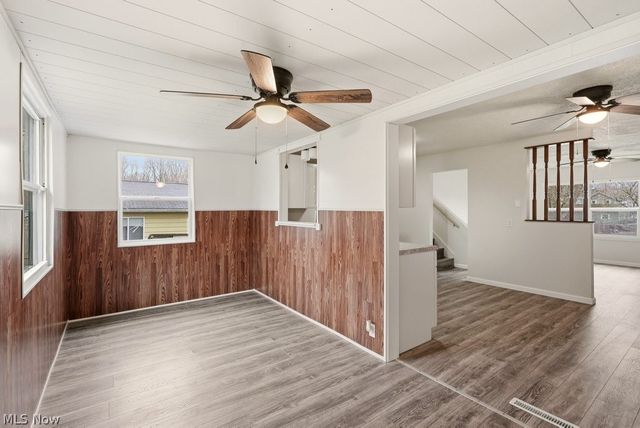 321 Adams Street, Newton Falls, OH 44444