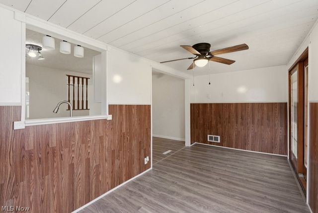 321 Adams Street, Newton Falls, OH 44444