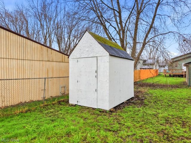 321 Adams Street, Newton Falls, OH 44444