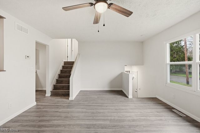 321 Adams Street, Newton Falls, OH 44444