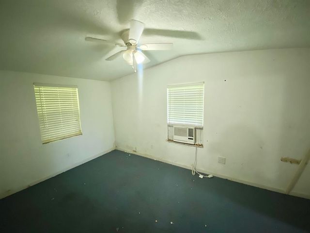 1510 Hughes Road, Lufkin, TX 75901