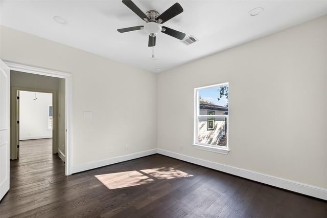 1435 Overhill Street, Houston, TX 77018