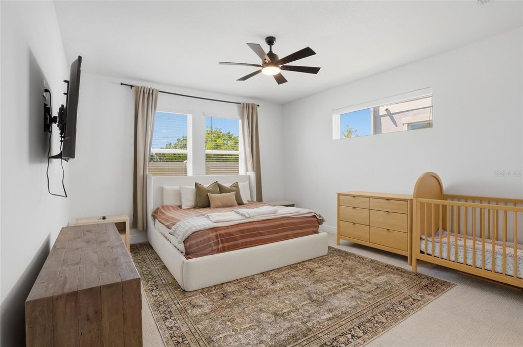 Image 19 of property listing at 19310 BANFIELD PLACE, Orlando, FL 32827