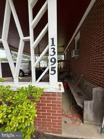 1395 MCKINNEY BLVD, Colonial Beach, VA 22443