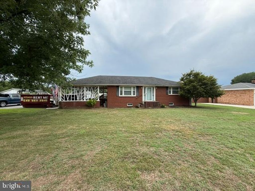1395 MCKINNEY BLVD, Colonial Beach, VA 22443