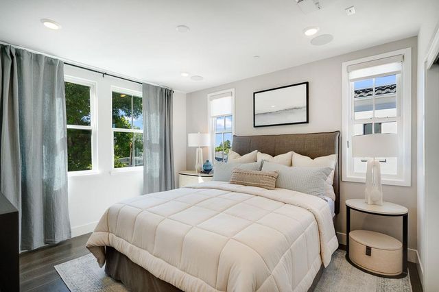 2120 Latham Street, Mountain View, CA 94040