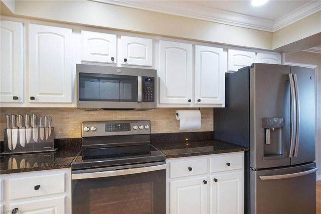 2932 Buttonwood Key CT, St. James City, FL 33956