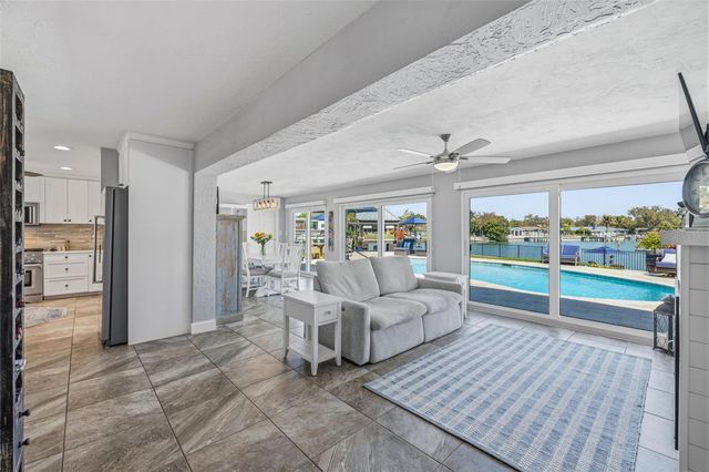 4310 40TH STREET S, St Petersburg, FL 33711