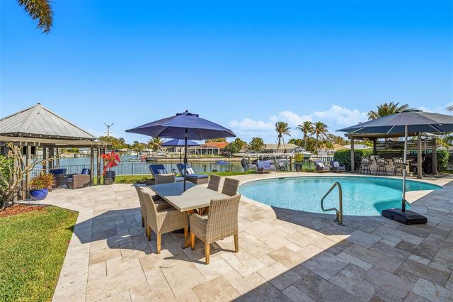 4310 40TH STREET S, St Petersburg, FL 33711