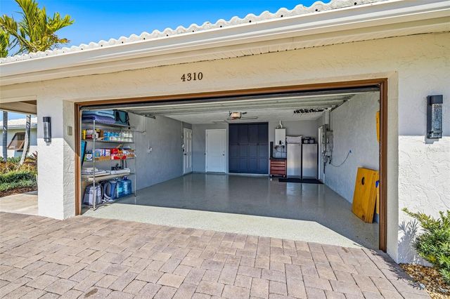 4310 40TH STREET S, St Petersburg, FL 33711