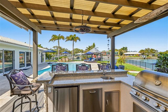 4310 40TH STREET S, St Petersburg, FL 33711