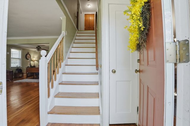 305 Hanover St, Hanover, MA 02339