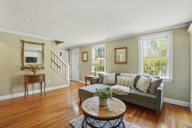 305 Hanover St, Hanover, MA 02339