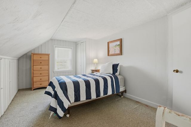 305 Hanover St, Hanover, MA 02339