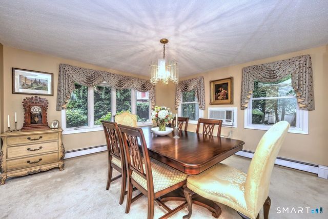 6 Harborside Drive, Milford, CT 06460