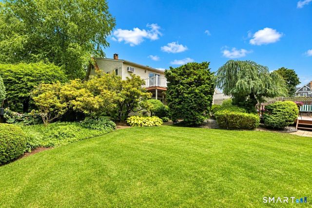 6 Harborside Drive, Milford, CT 06460