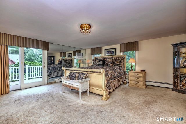 6 Harborside Drive, Milford, CT 06460