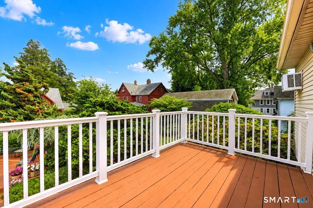 6 Harborside Drive, Milford, CT 06460