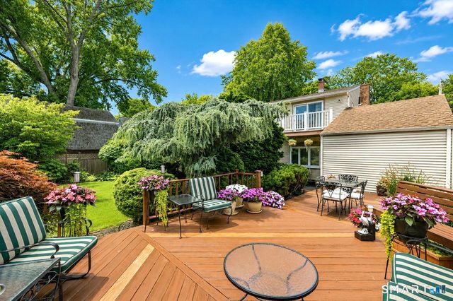 6 Harborside Drive, Milford, CT 06460