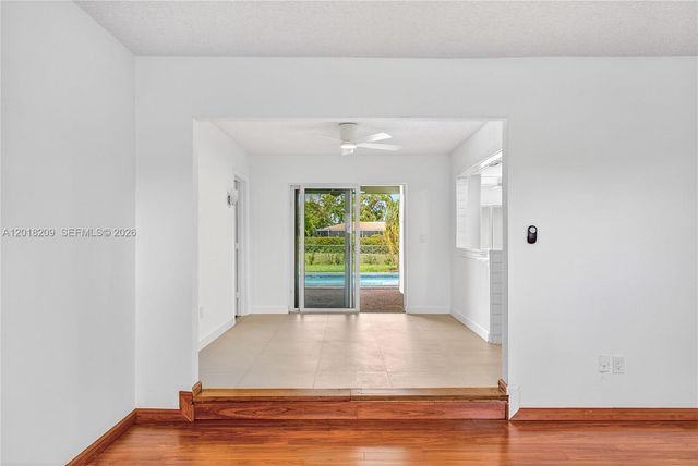 1980 NW 81st Ave, Coral Springs, FL 33071