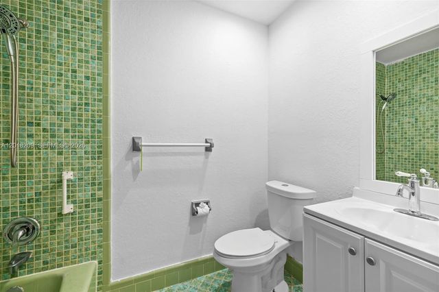 1980 NW 81st Ave, Coral Springs, FL 33071