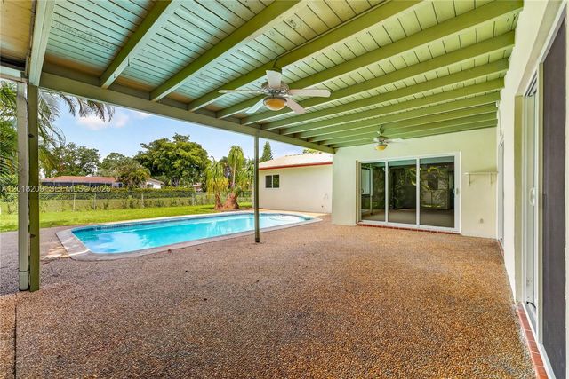 1980 NW 81st Ave, Coral Springs, FL 33071