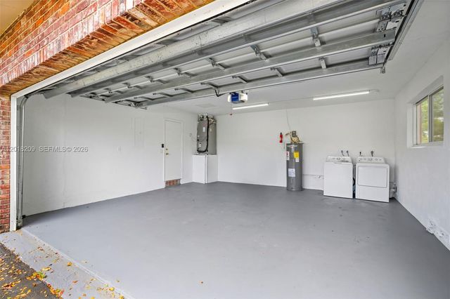 1980 NW 81st Ave, Coral Springs, FL 33071