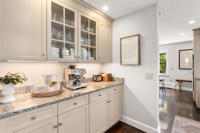 16 Denton Rd, Wellesley, MA 02482
