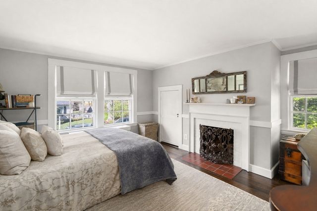 16 Denton Rd, Wellesley, MA 02482