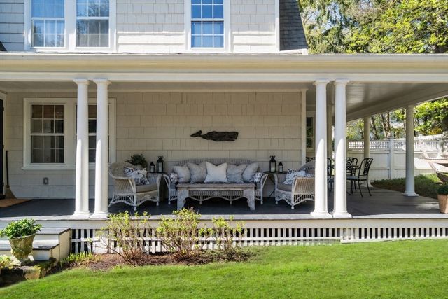 16 Denton Rd, Wellesley, MA 02482