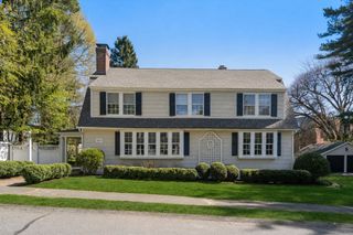 16 Denton Rd, Wellesley, MA 02482