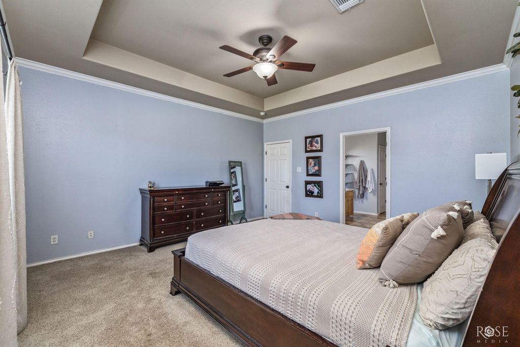 Image 14 of property listing at 5805 Lyndhurst Drive, San Angelo, TX 76901