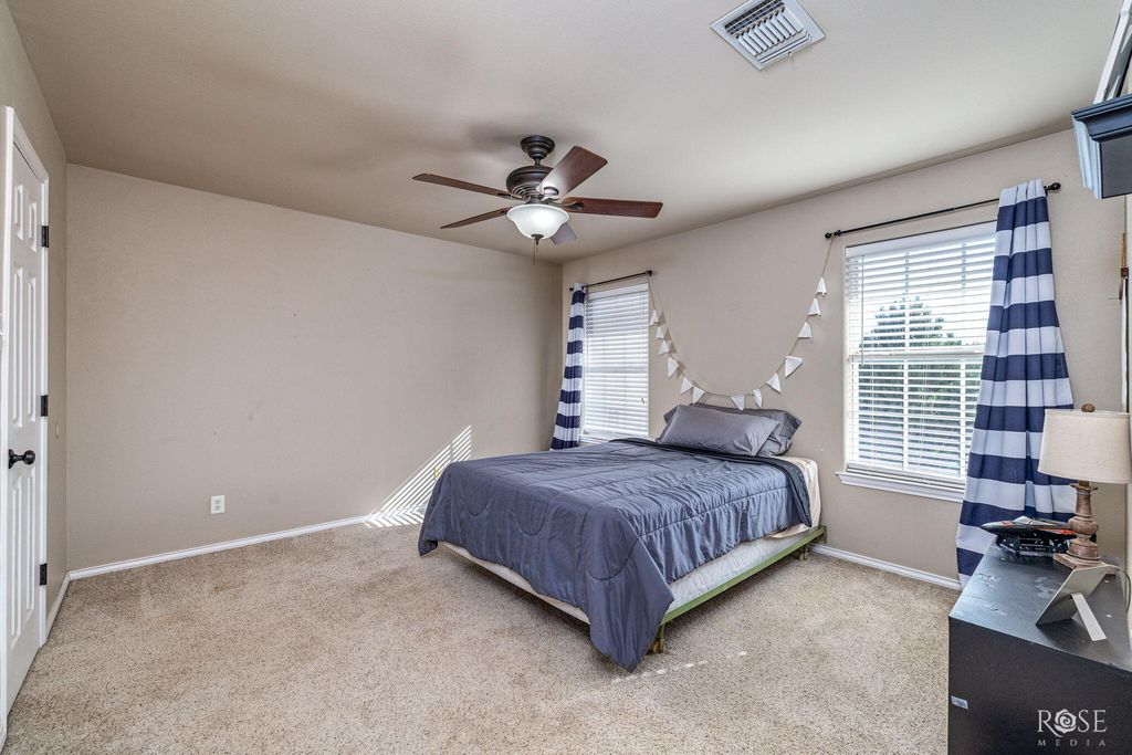 Image 22 of property listing at 5805 Lyndhurst Drive, San Angelo, TX 76901