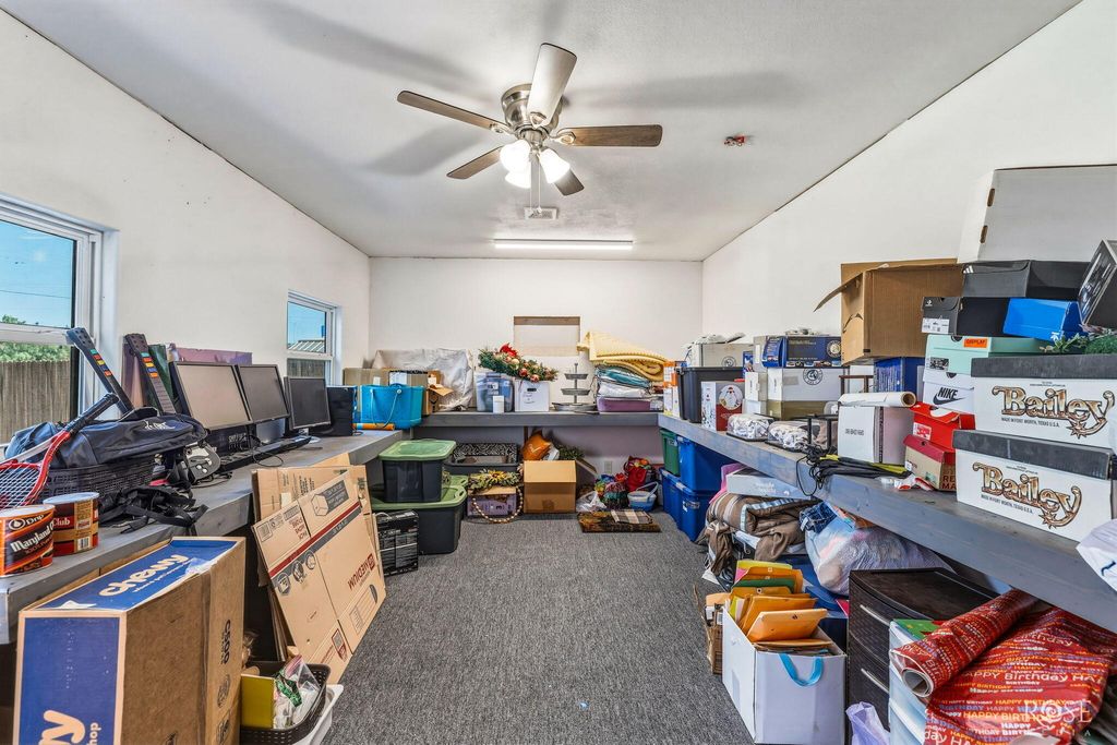 Image 27 of property listing at 5805 Lyndhurst Drive, San Angelo, TX 76901