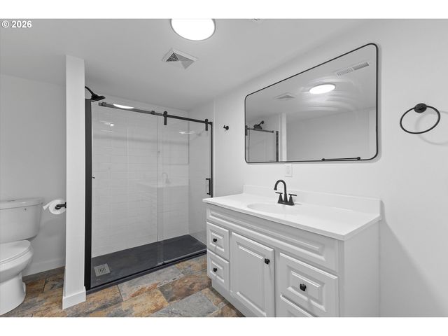 625 N STAFFORD St, Portland, OR 97217