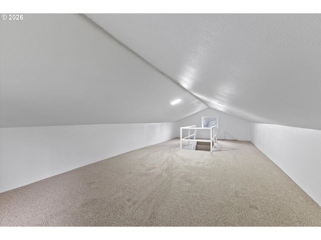 625 N STAFFORD St, Portland, OR 97217