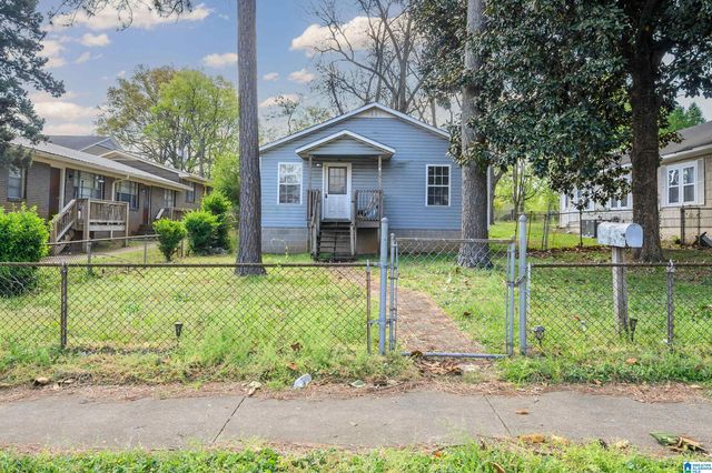 621 BELL AVENUE, Tarrant, AL 35217