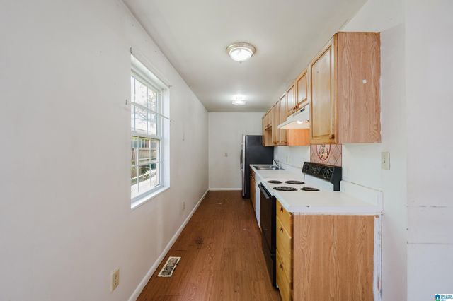 621 BELL AVENUE, Tarrant, AL 35217