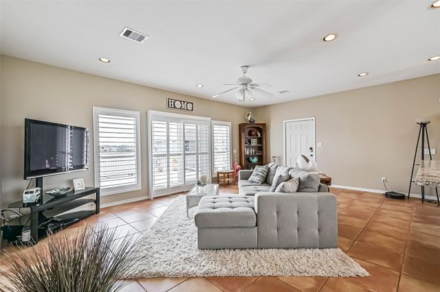 16611 Pompano Way, Galveston, TX 77554