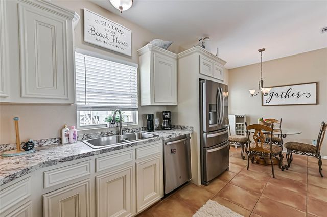 16611 Pompano Way, Galveston, TX 77554