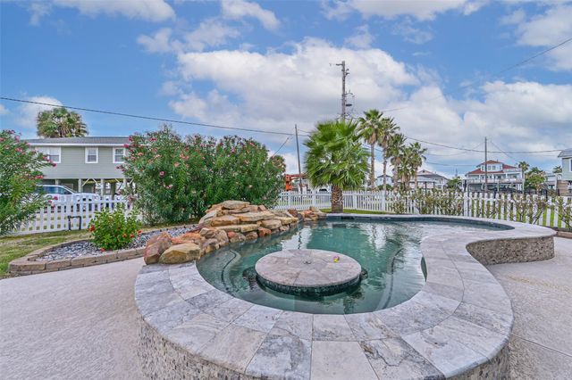 16611 Pompano Way, Galveston, TX 77554