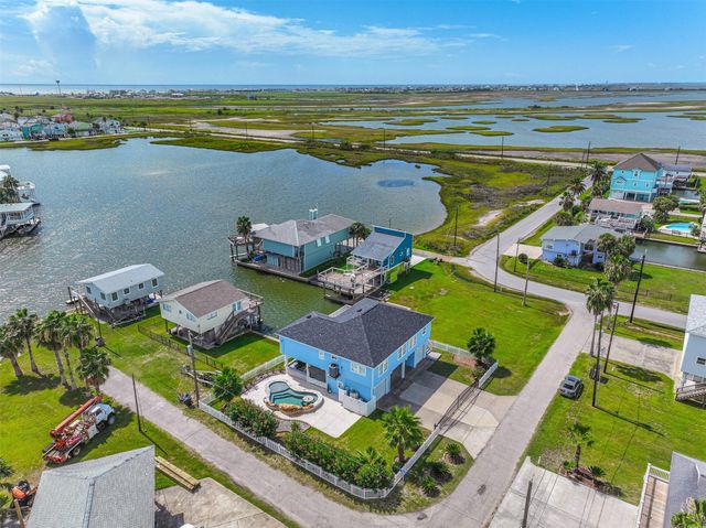 16611 Pompano Way, Galveston, TX 77554