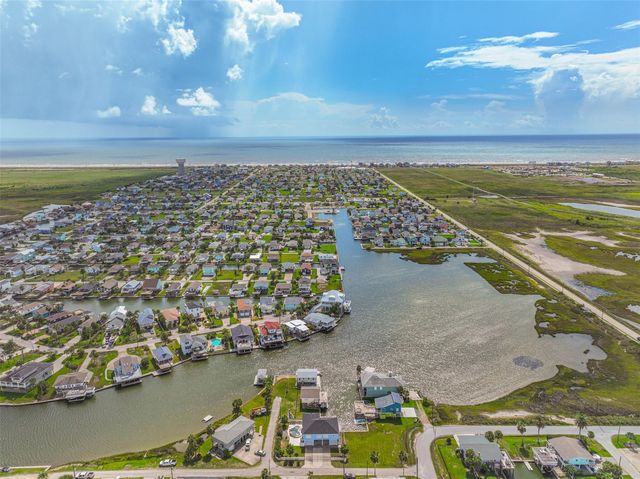 16611 Pompano Way, Galveston, TX 77554