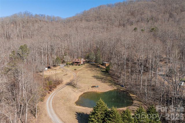393 Carver Mountain Valley, Sylva, NC 28779