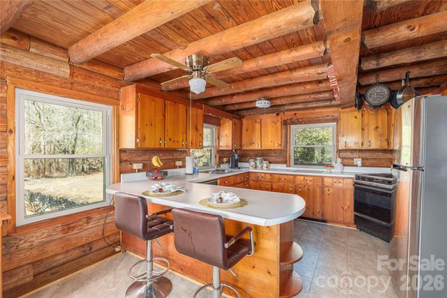 393 Carver Mountain Valley, Sylva, NC 28779