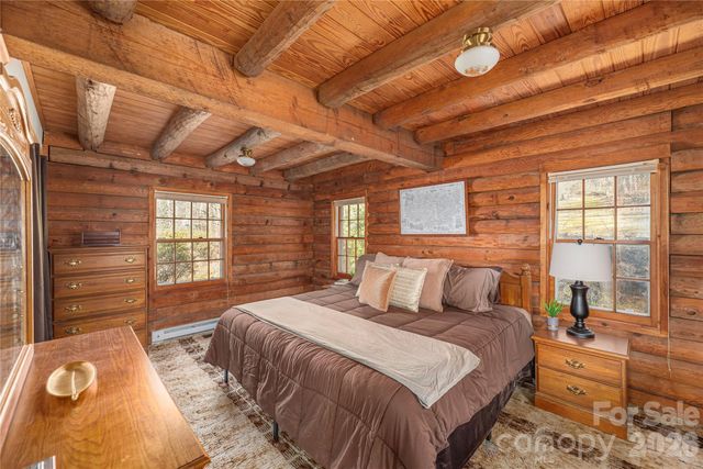 393 Carver Mountain Valley, Sylva, NC 28779