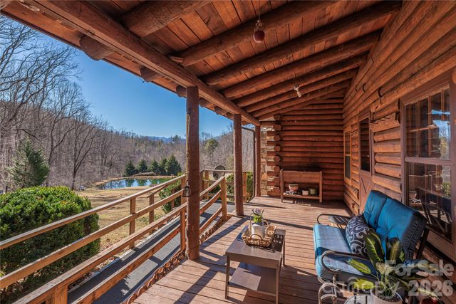 393 Carver Mountain Valley, Sylva, NC 28779