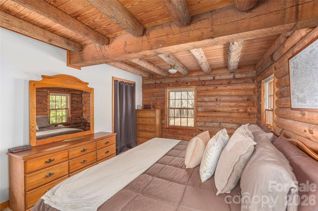 393 Carver Mountain Valley, Sylva, NC 28779