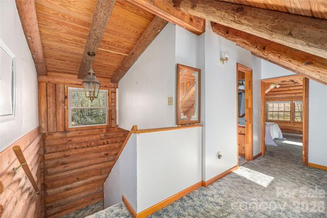 393 Carver Mountain Valley, Sylva, NC 28779