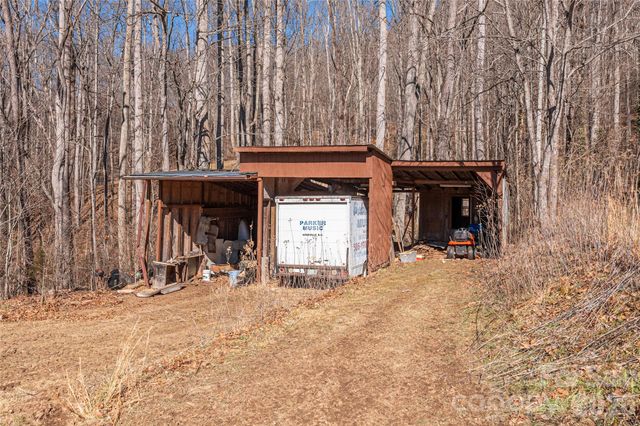 393 Carver Mountain Valley, Sylva, NC 28779